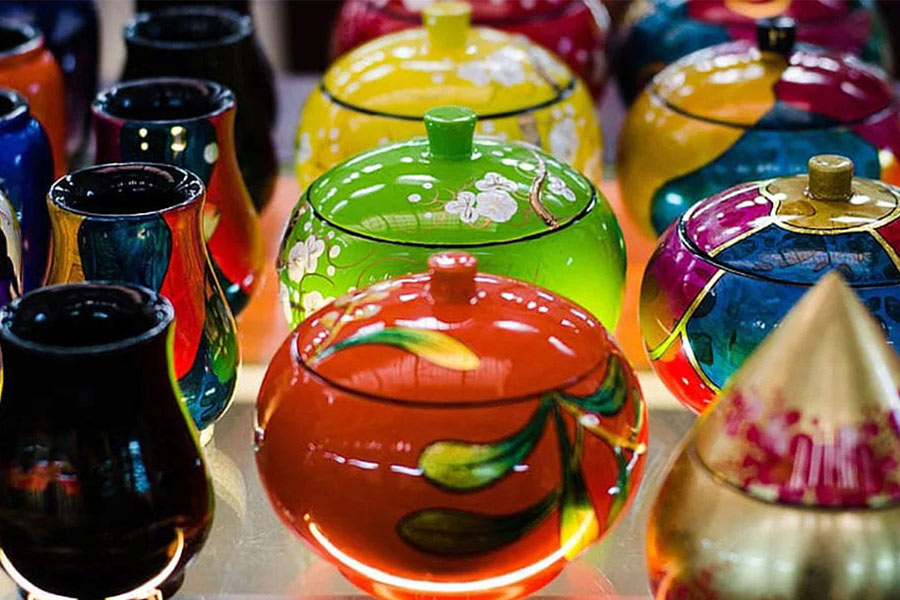 Immerse in Cambodia’s bold trong lacquerware heritage